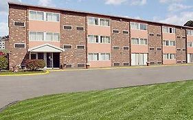 Motel 6-New Stanton, PA